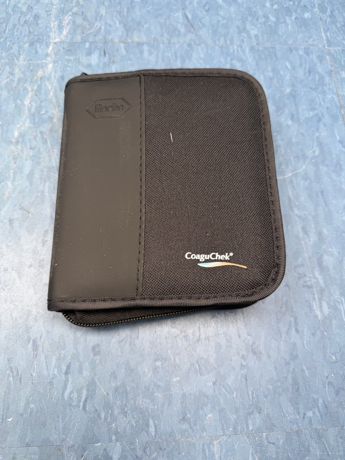 Roche Coaguchek XS Coagulation Meter with Soft Case