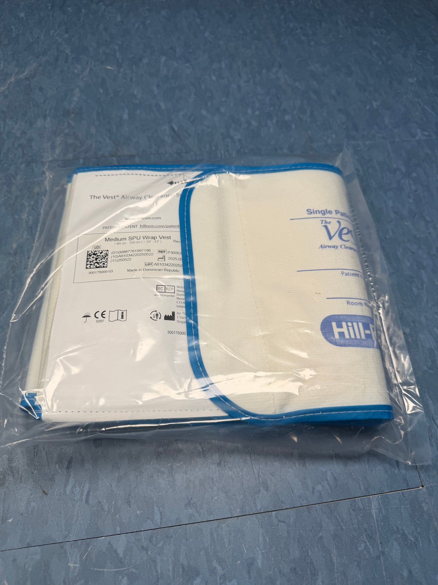 Hill-Rom P300631000 SPU Wrap Vest - Medium 33” - 43” Airway Clearance System