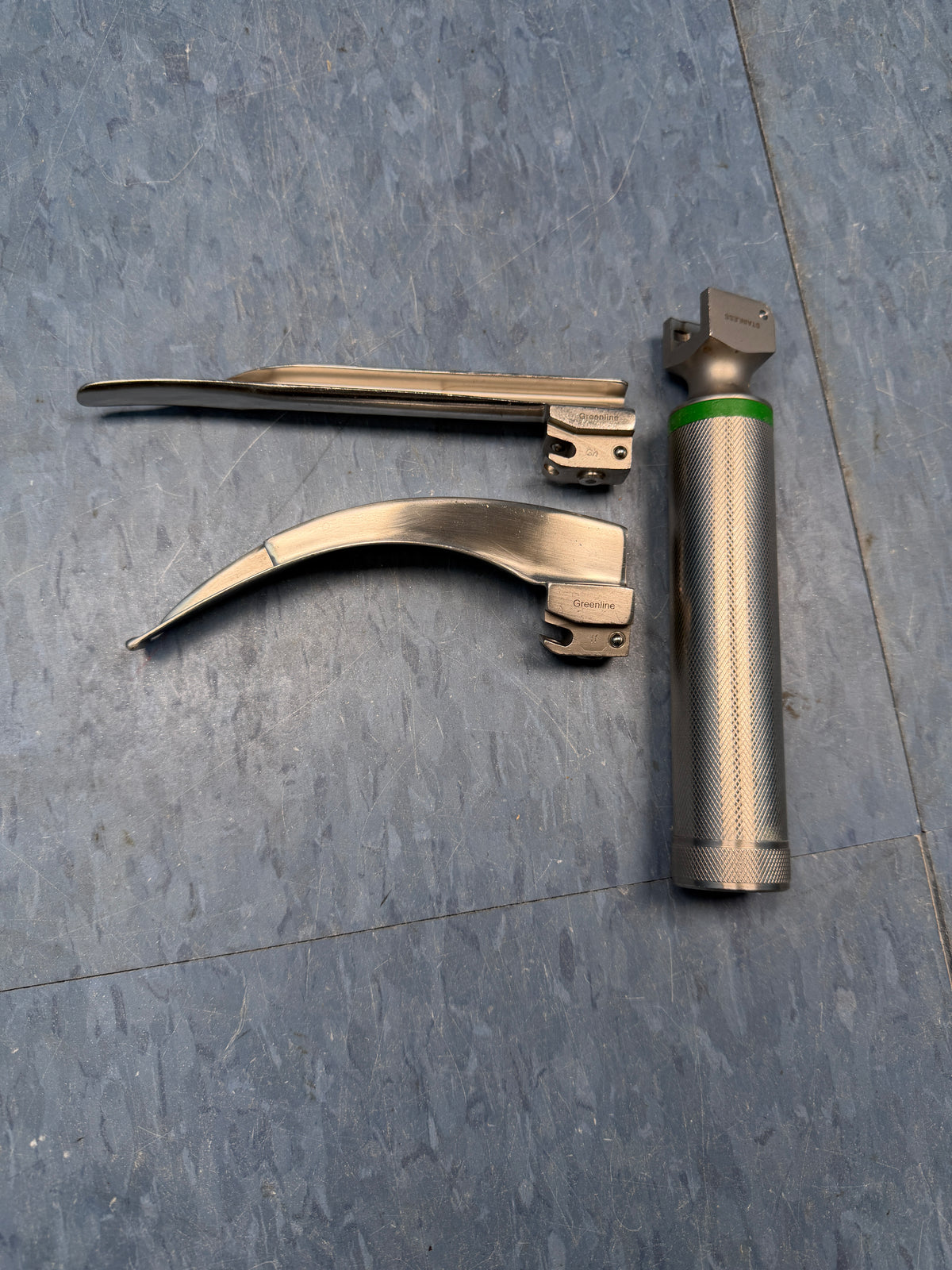 Laryngoscope Set with Handle & 2x Miller and Macintosh Blades - G-Mil 2 and G-Mac 3/SC
