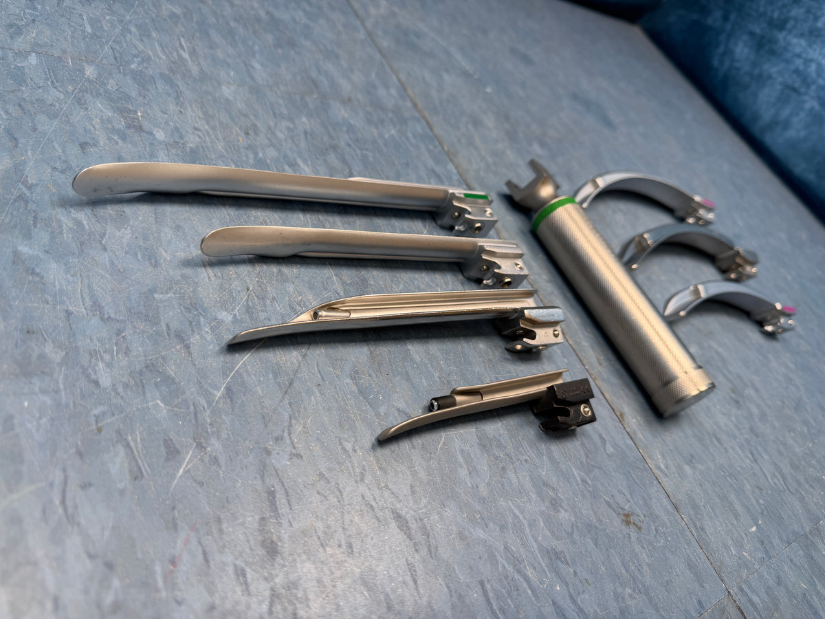 Laryngoscope Set with Handle & 5x Heine Miller and Macintosh Blades - Mil 1, G-Mil 2, Mil 2 FO, Mil 3 FO, Mac 3 FO, Mac 4 FO, G-Mac 4