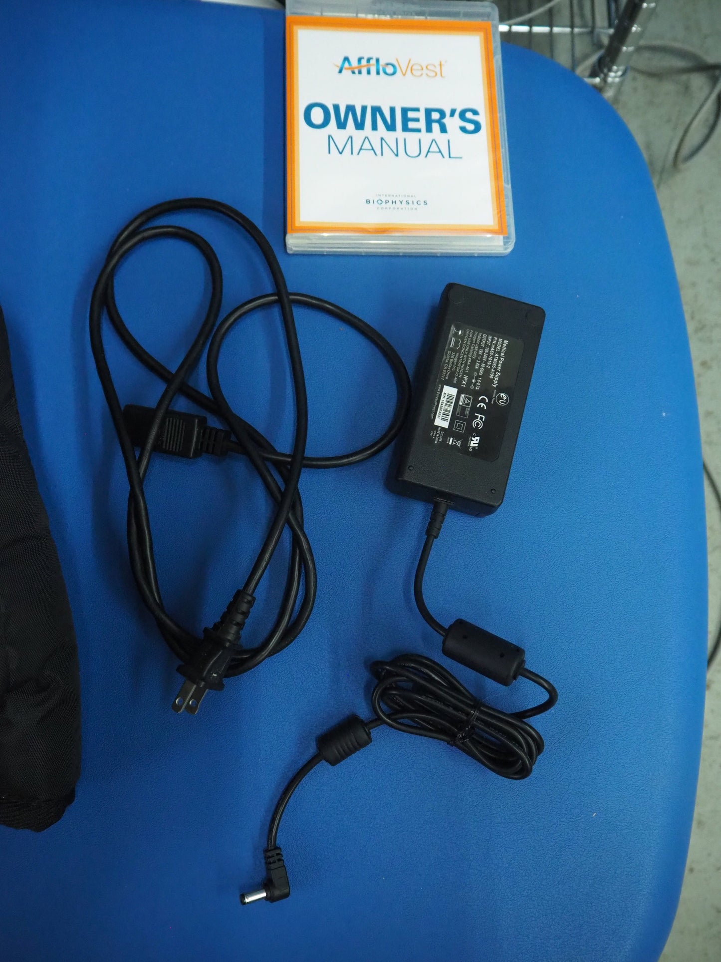 AffloVest Medical Vest with Remote and Charger - Afflo Vest 8300 Large