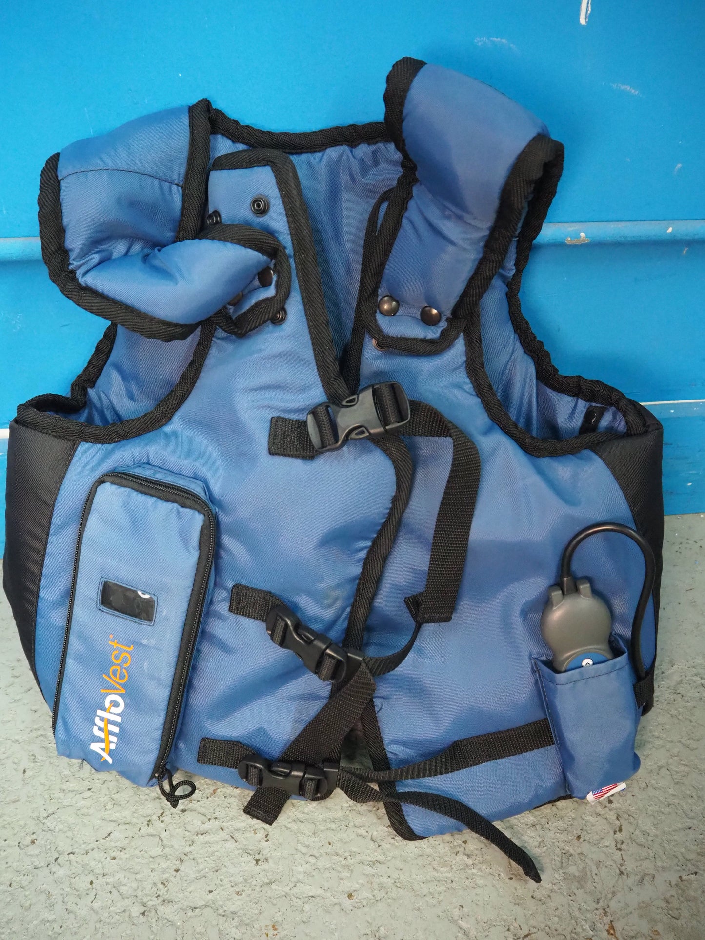 AffloVest Medical Vest with Remote and Charger - Afflo Vest 8300 Large
