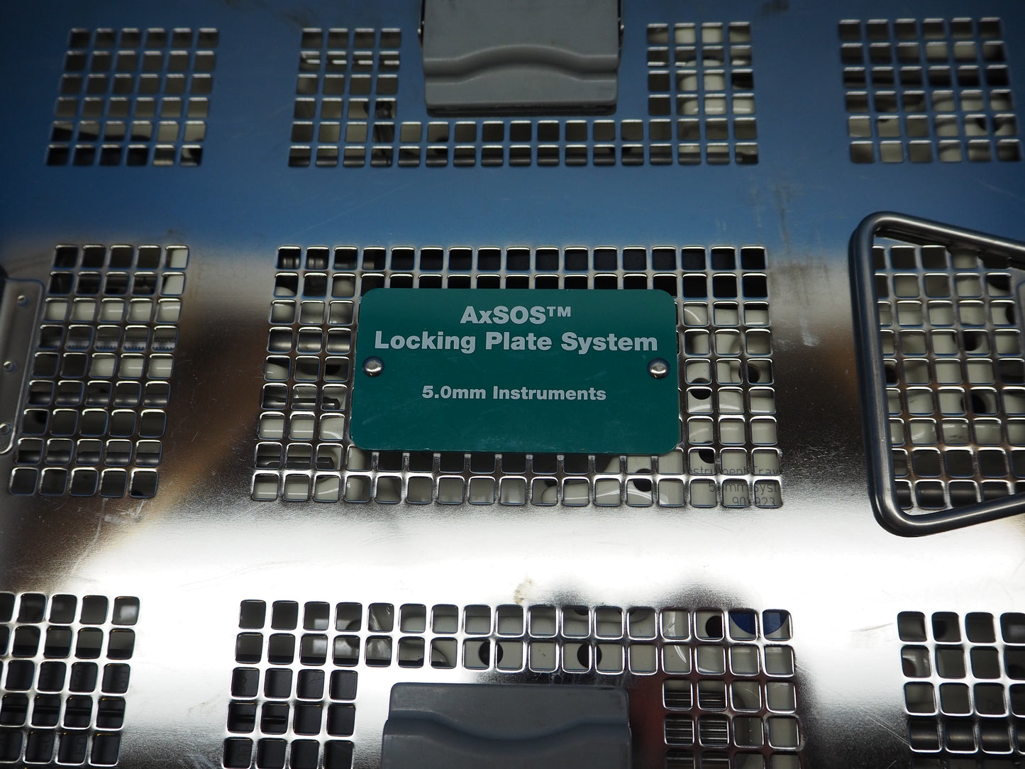 Stryker AxSOS Locking System 5.0mm Instrument Tray Ref. 902923 902964
