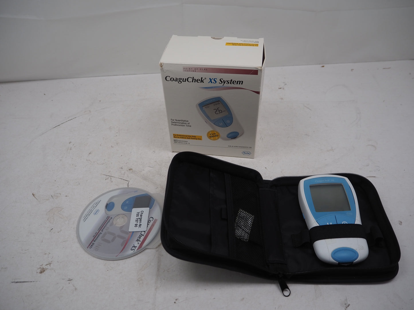 CoaguChek XS PT/INR Monitoring System with Case