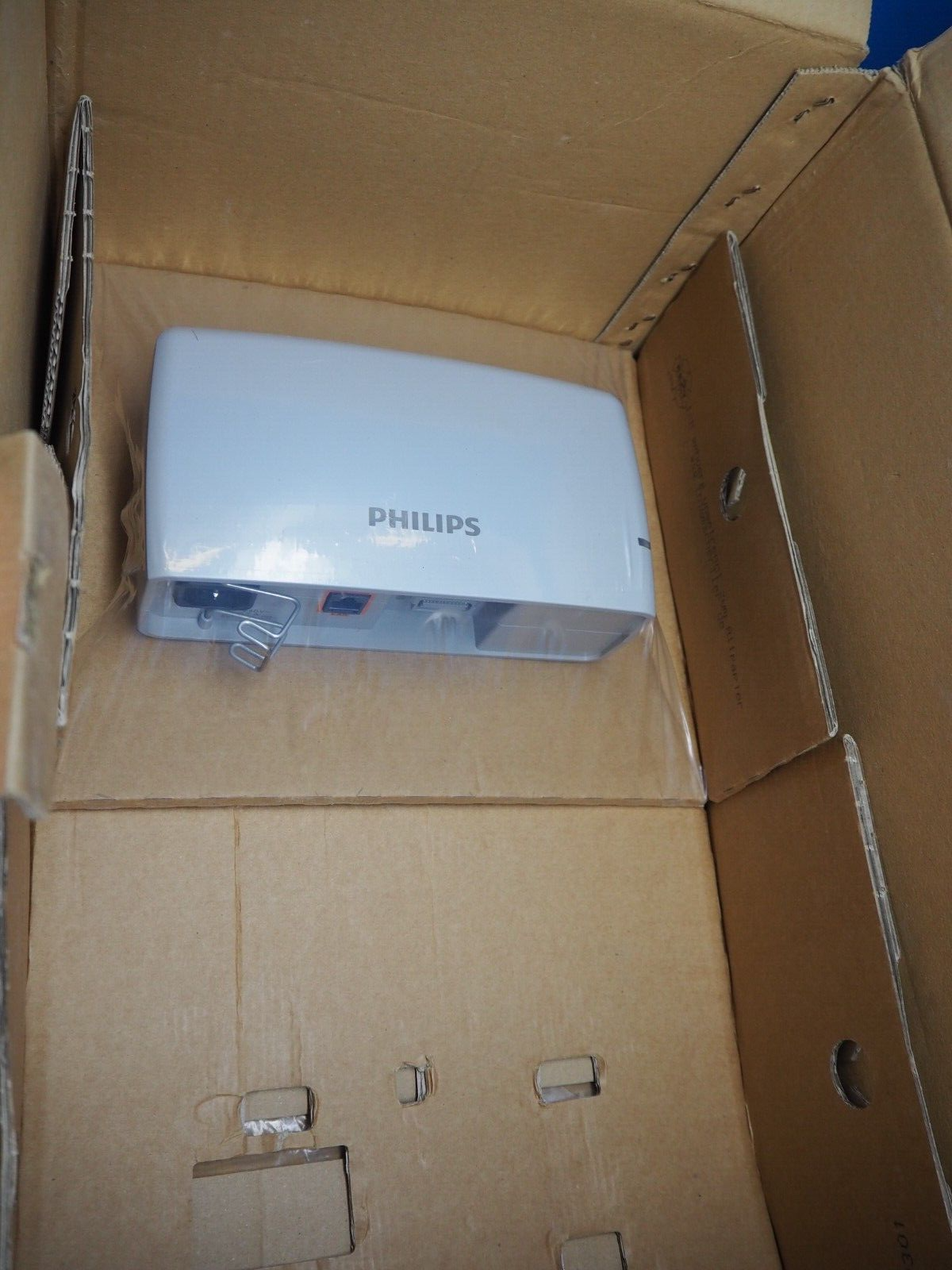 Philips IntelliVue MP2 Patient Monitor with M8023A Charger  - New in Box