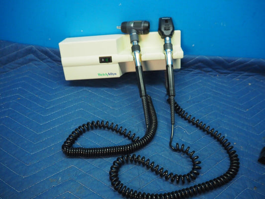 Welch Allyn 767 with Ophthalmoscope Ref. 11710 Macroview and Ref. 23810 Otoscope Headss