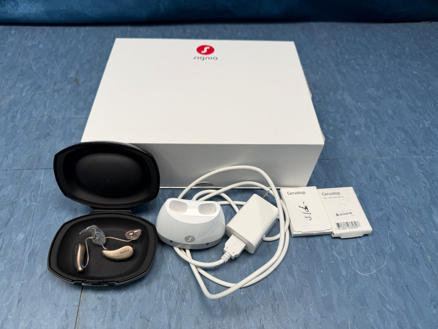 Signia Pure C & G 7AX Hearing Aids with Portable RIC Charger