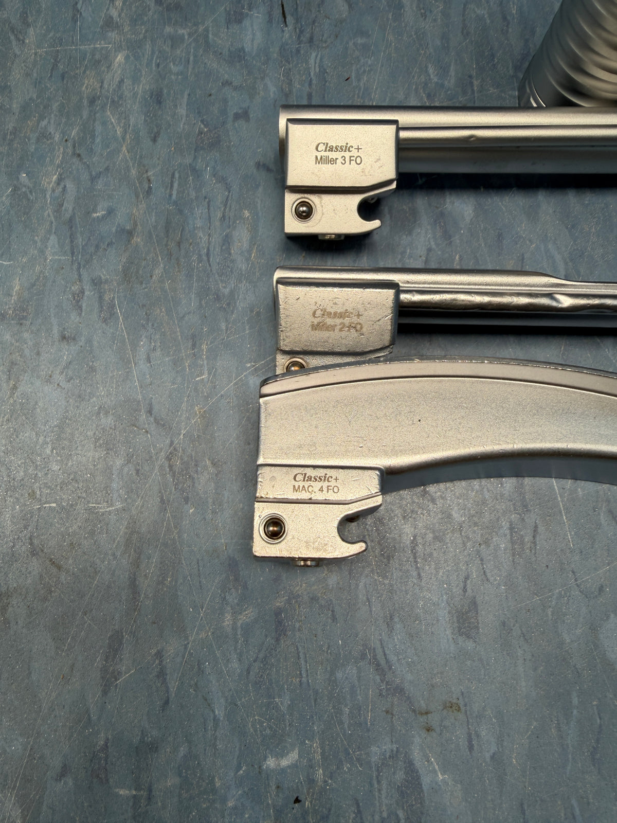 Heine EasyClean LED Laryngoscope with 3 Blades - Referance # F-008.22.822