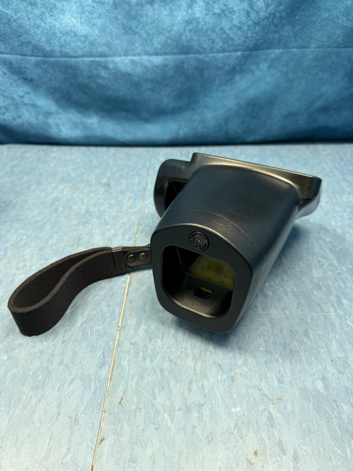 Welch Allyn VS100 Spot Vision Screener with AC Power Adapter, Good Battery, Case and 90 Day Warranty