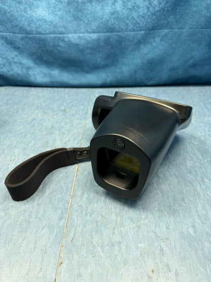 Welch Allyn VS100 Spot Vision Screener with AC Power Adapter, Good Battery, Case and 90 Day Warranty