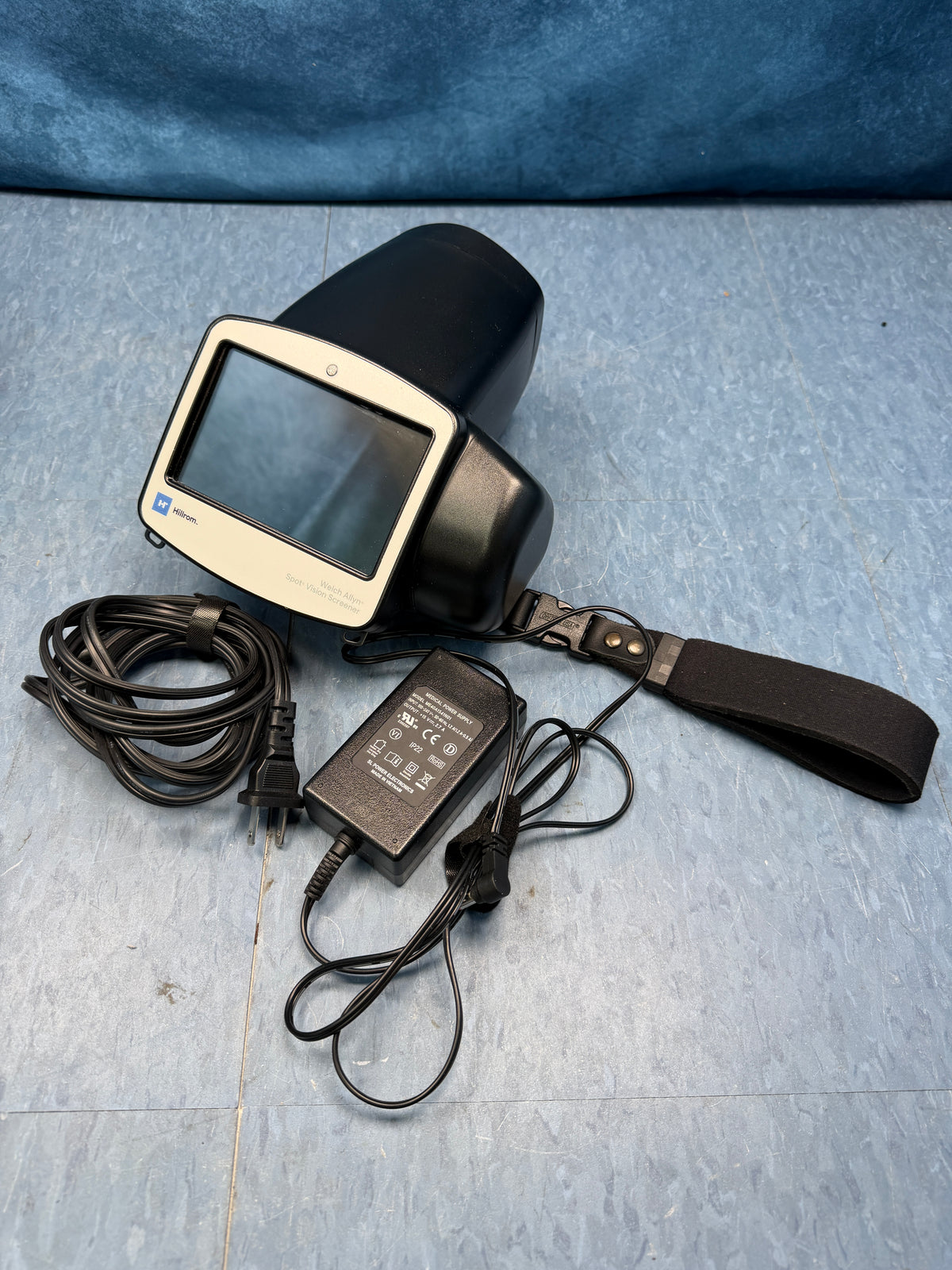Welch Allyn VS100 Spot Vision Screener with AC Power Adapter, Good Battery, Case and 90 Day Warranty