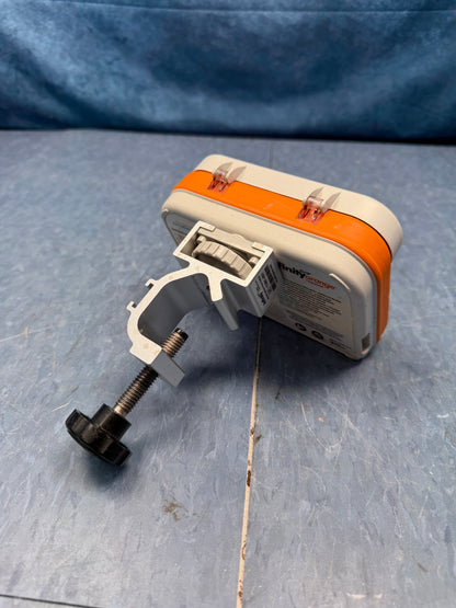 Moog Infinity Orange Small Volume Feeding Pump With Charger