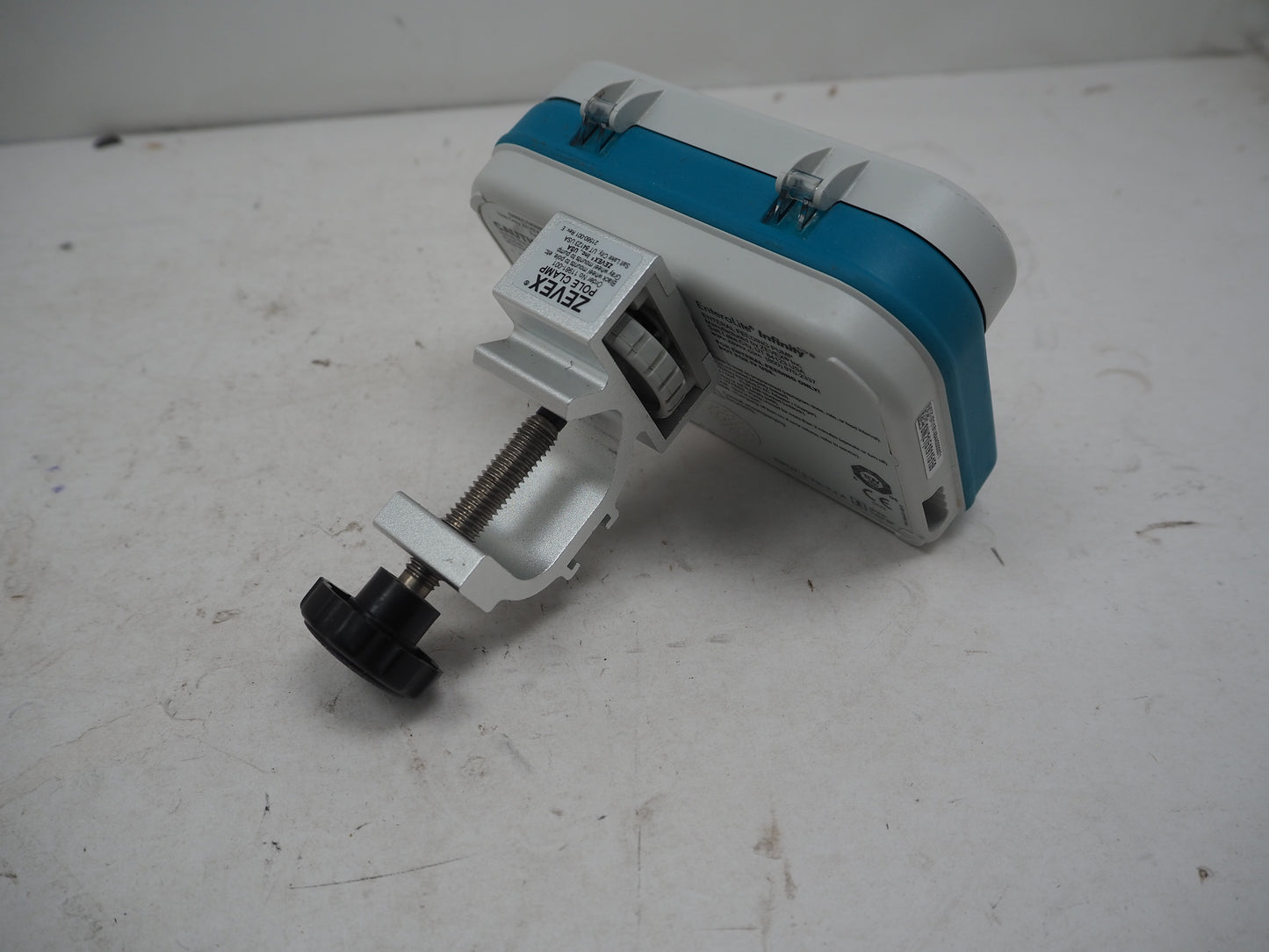 Zevex MOOG EnteraLite Infinity Feeding Pump with AC Charger and Pole Clamp