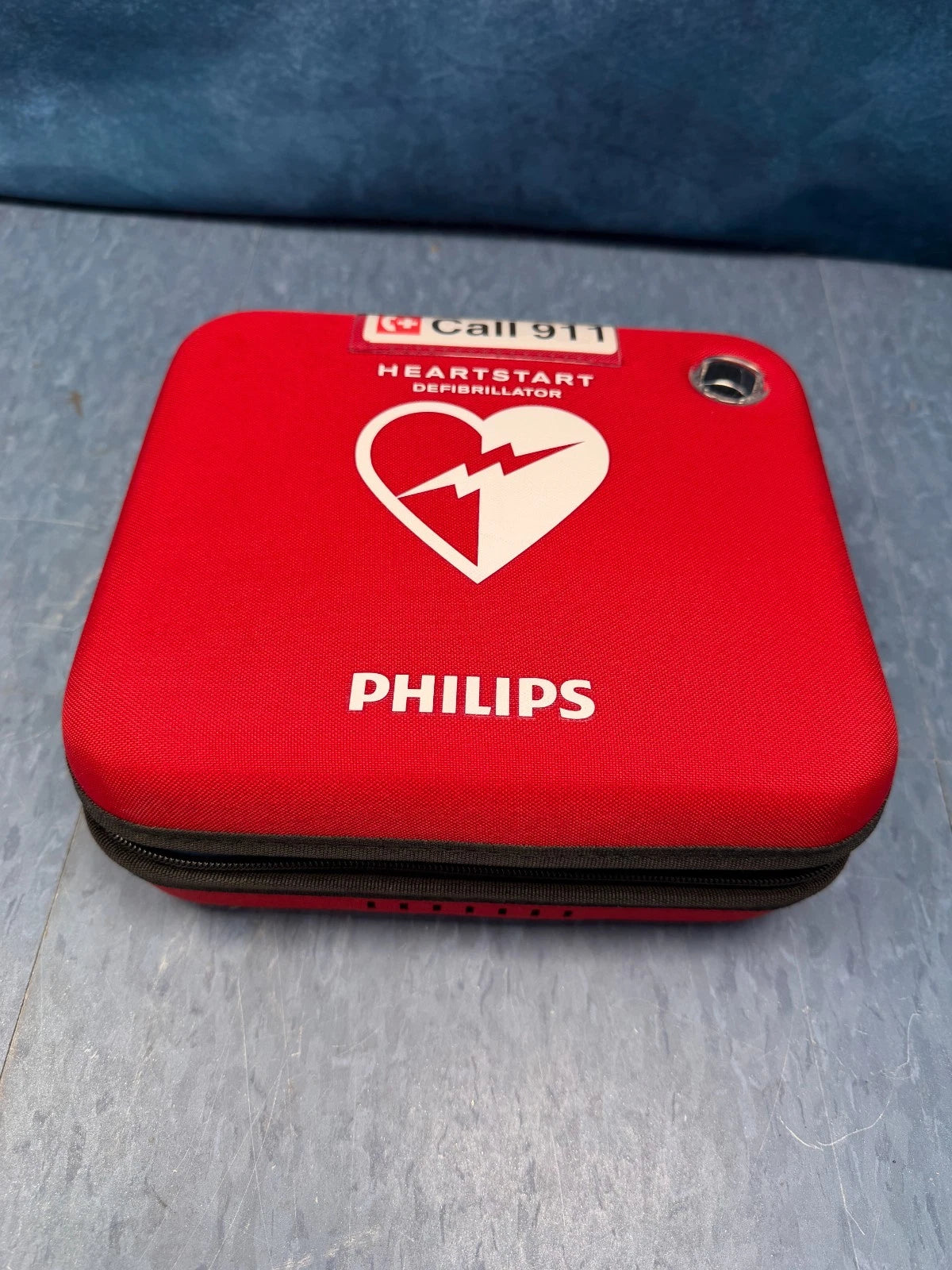Philips HeartStart HS1 AED Defibrillator with Soft Case & Battery - M5066A