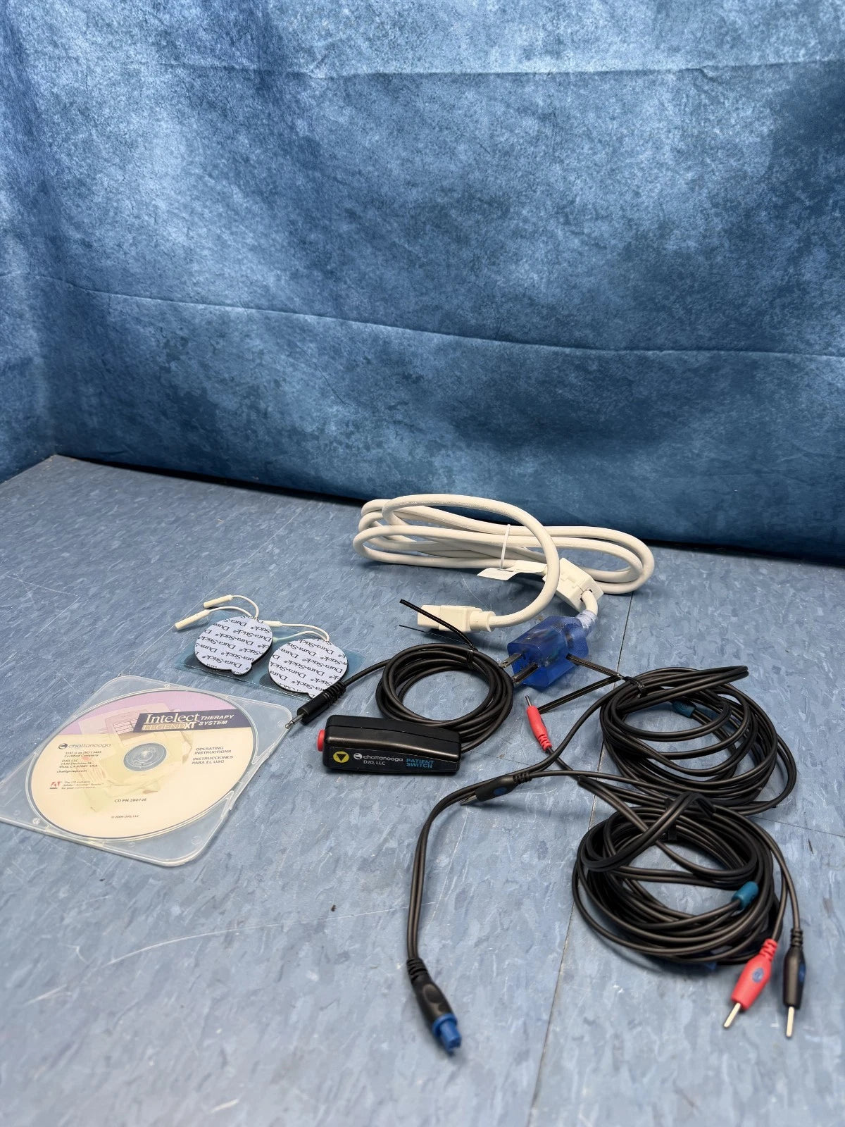 Chattanooga Intelect Legend 2760 Theraputic Ultrasound with Probe Remote Cables and Cart