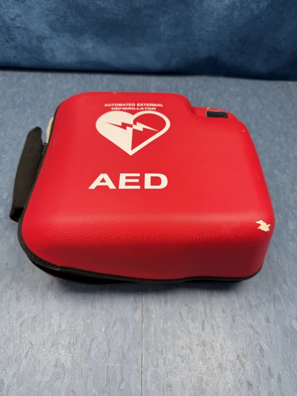 Philips Heart Start FR2+ M3860A Automated External Defibrillator AED with Case