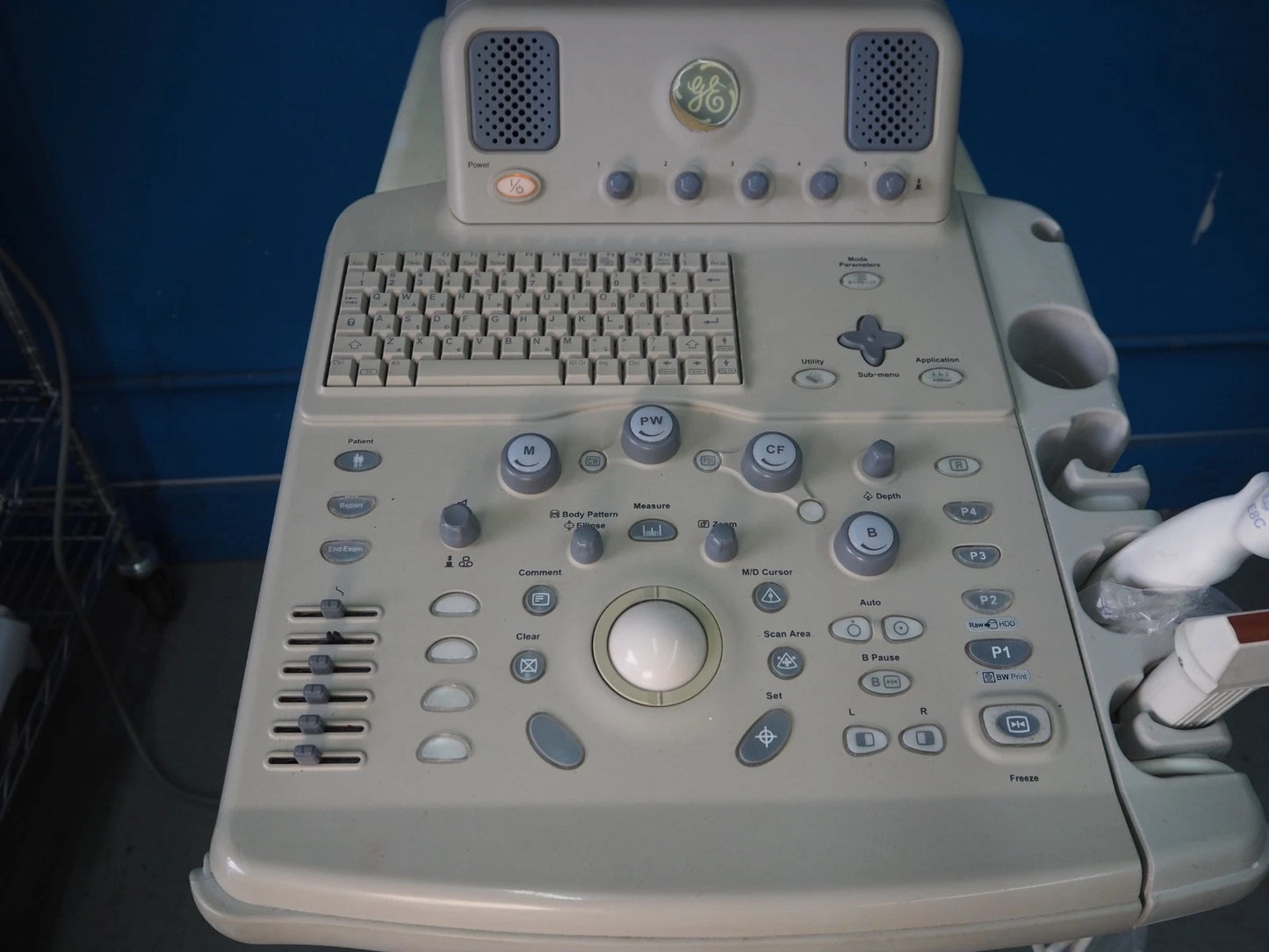 GE LOGIQ 3 Ultrasound System with 2 Transducers E8C and 10Lb