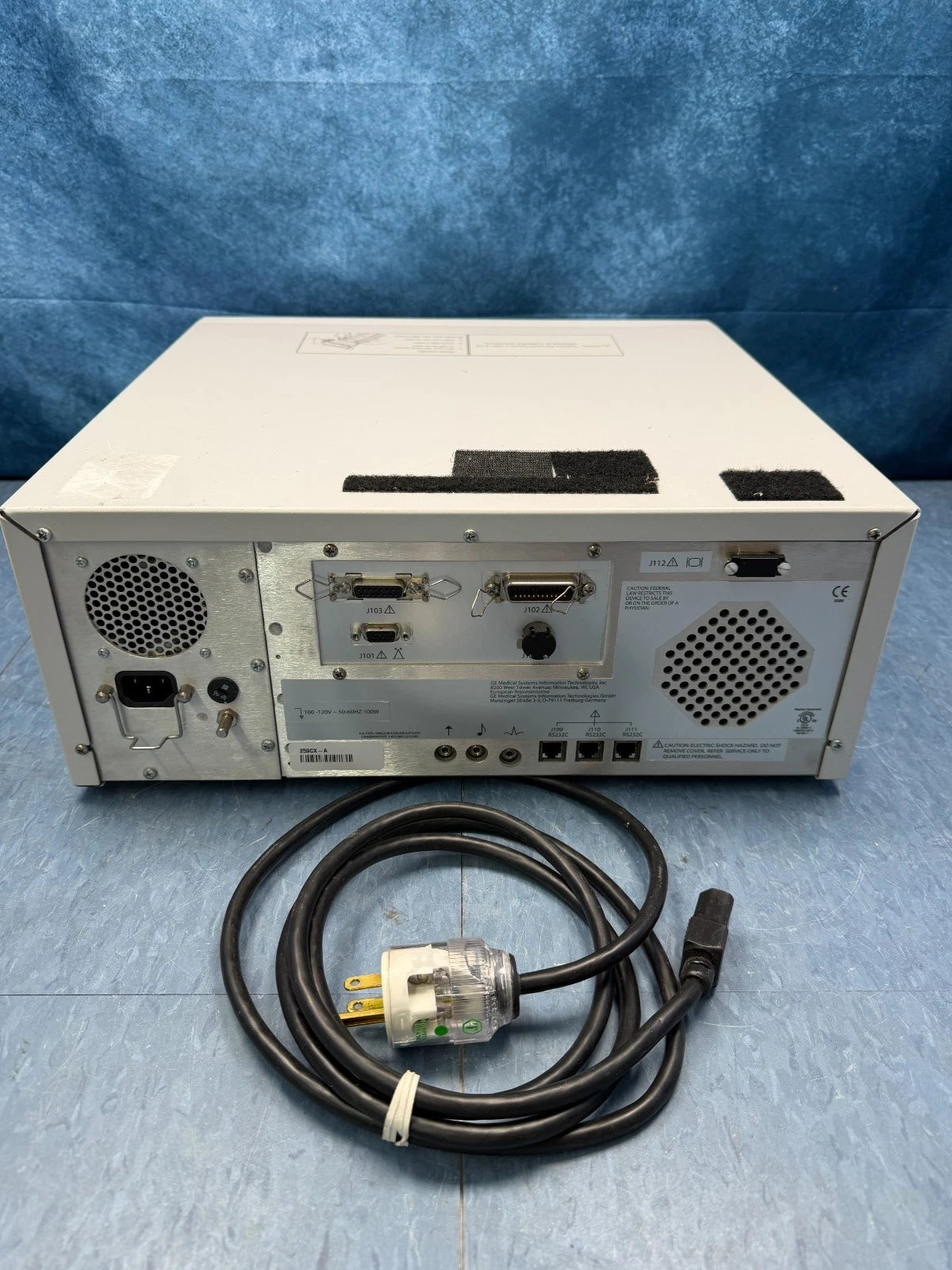 GE Corometrics 250CX Series Maternal Fetal Monitor with 3x New Transducers and Cables