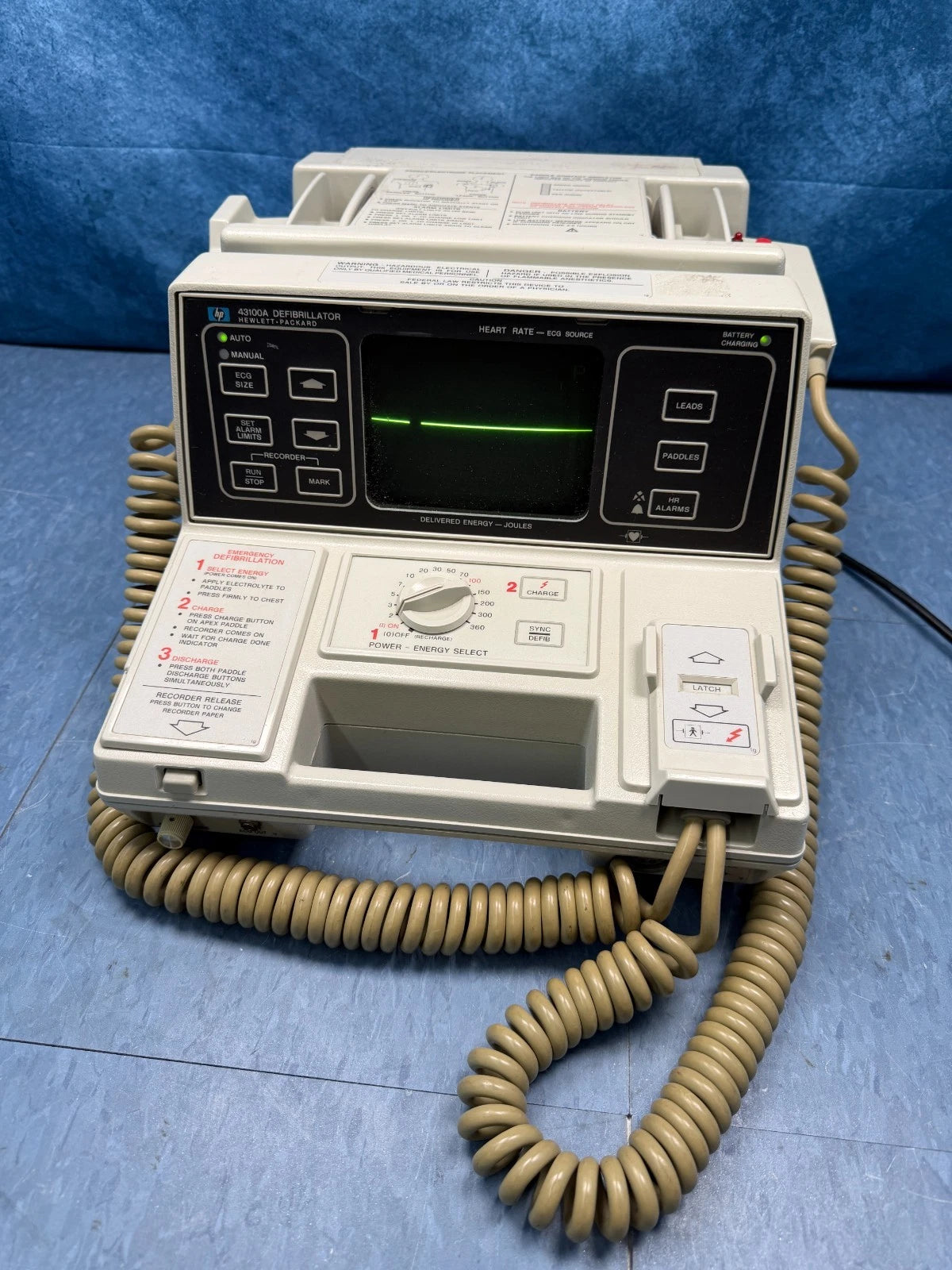 HP Hewlett Packard Ref. 43100A Defibrillator with Hard Paddles, Power Cord and New EKG Cable