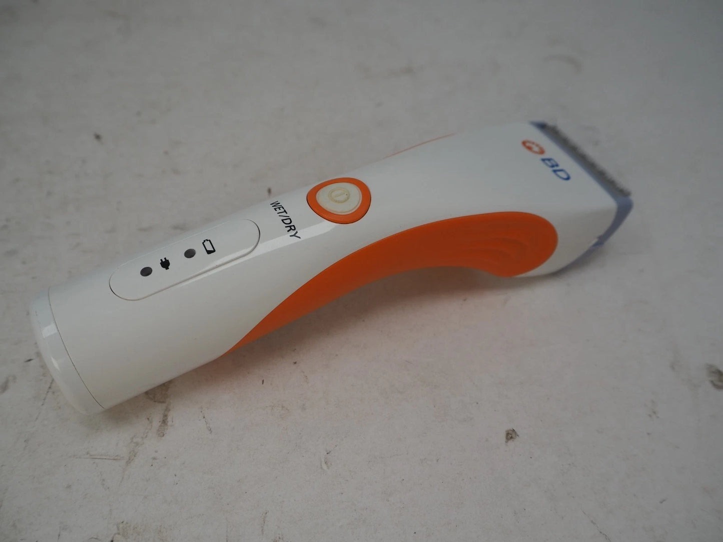 BD Becton Dickinson 5513E Surgical Clipper with Charger & 9 Blades