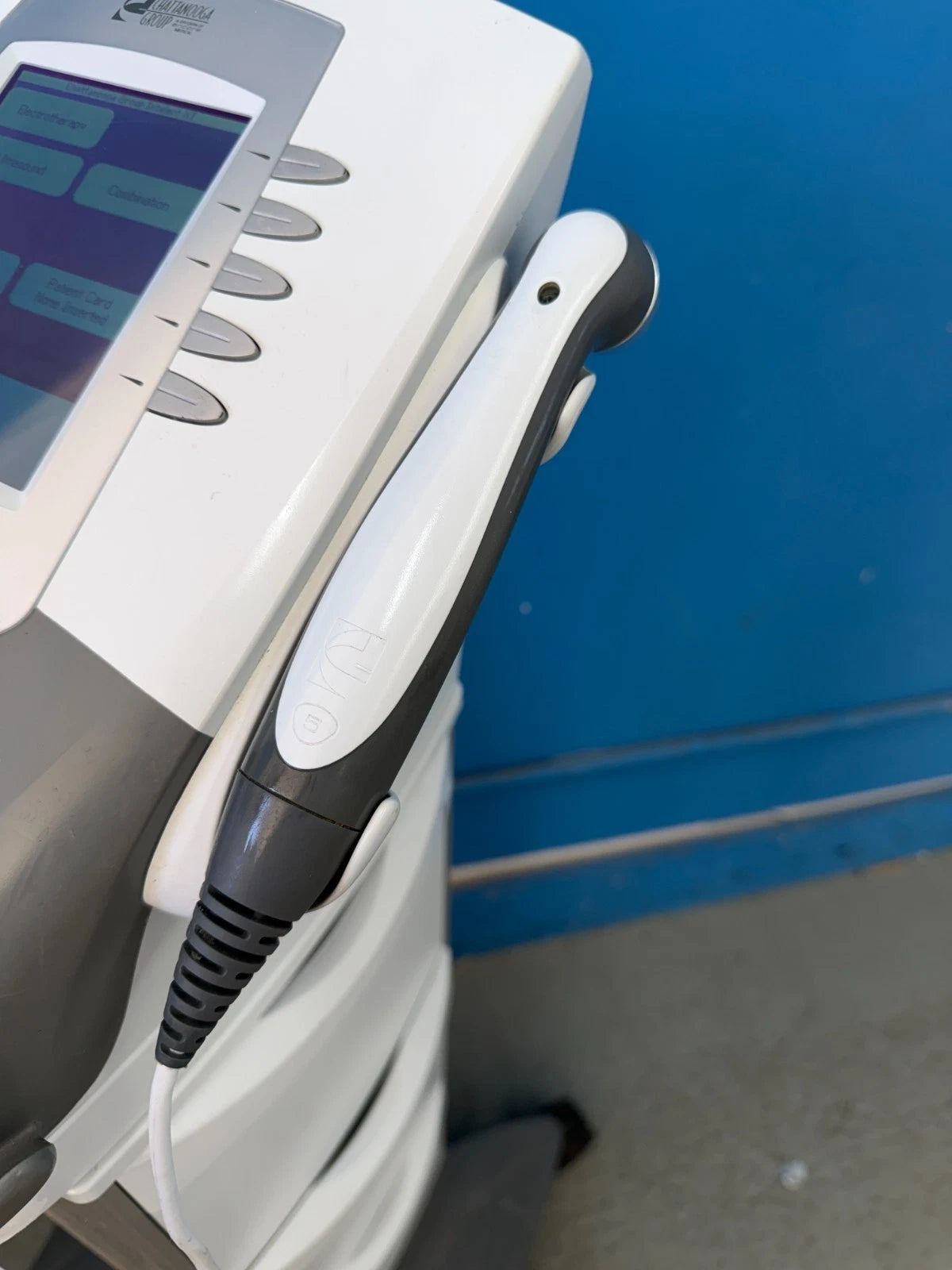 Chattanooga Intelect Legend Theraputic Ultrasound Model 2760 With Probe, 4 Channles and Cart
