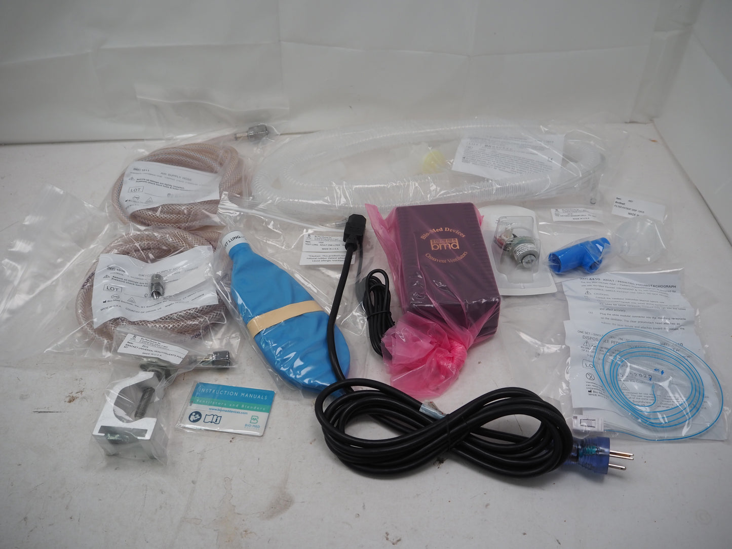 Bio-Med Devices Crossvent 3+ CV-3+ Portable Transport ICU Ventilator - New in Box